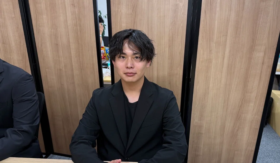 対談を終えて笑顔の3名と代表